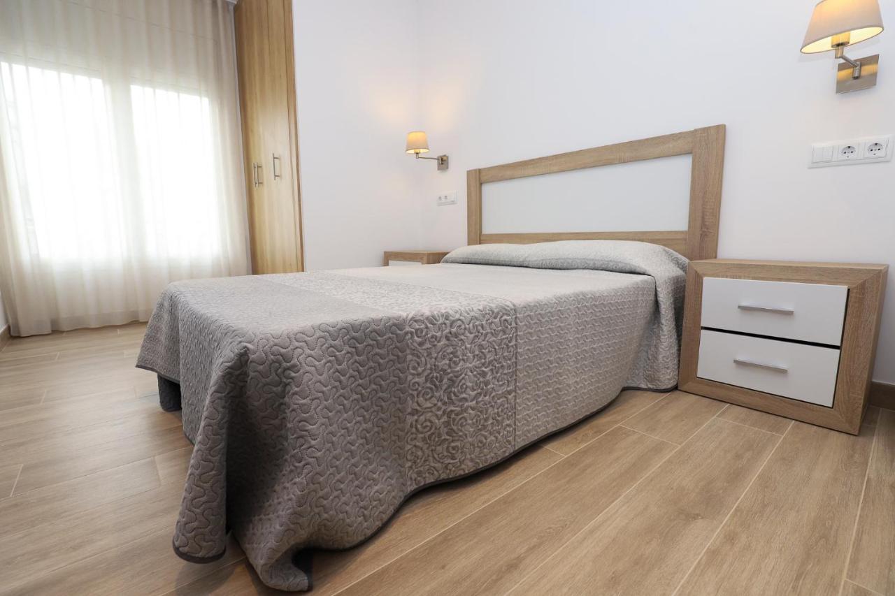Apartaments Agneta - Rem กัมบริลส์ ภายนอก รูปภาพ